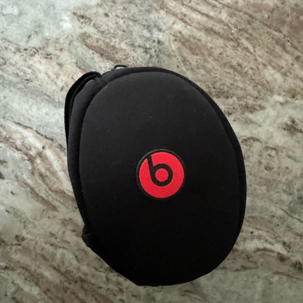 BEATS Solo headphones (without the wire included-NOT bluetooth).